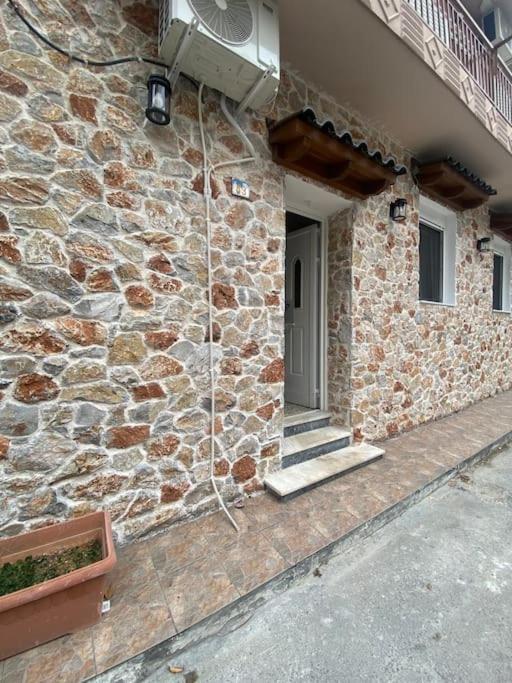 Apartmán Stone House 48 M Acharnes Exteriér fotografie