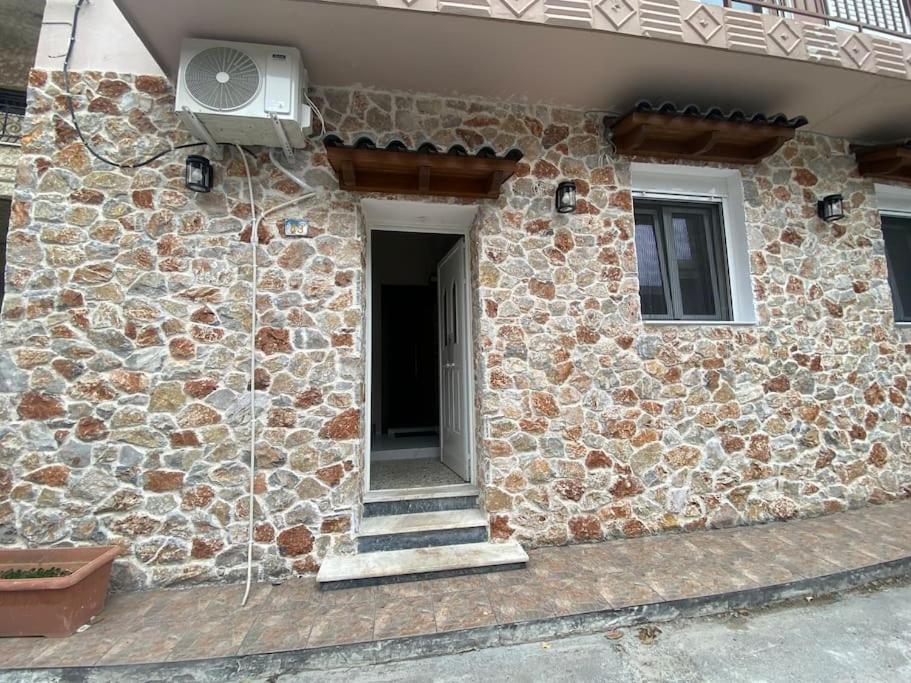 Apartmán Stone House 48 M Acharnes Exteriér fotografie